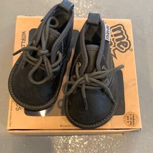 🎉1 hr sale 🎉baby shoes